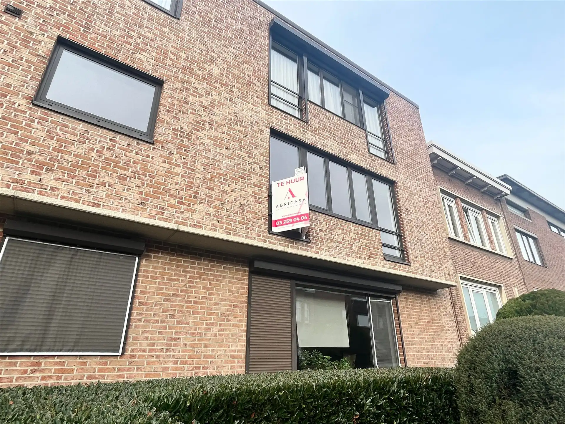 Instapklaar 2-slaapkamerappartement met terras en ruime garage in Deurne foto 10