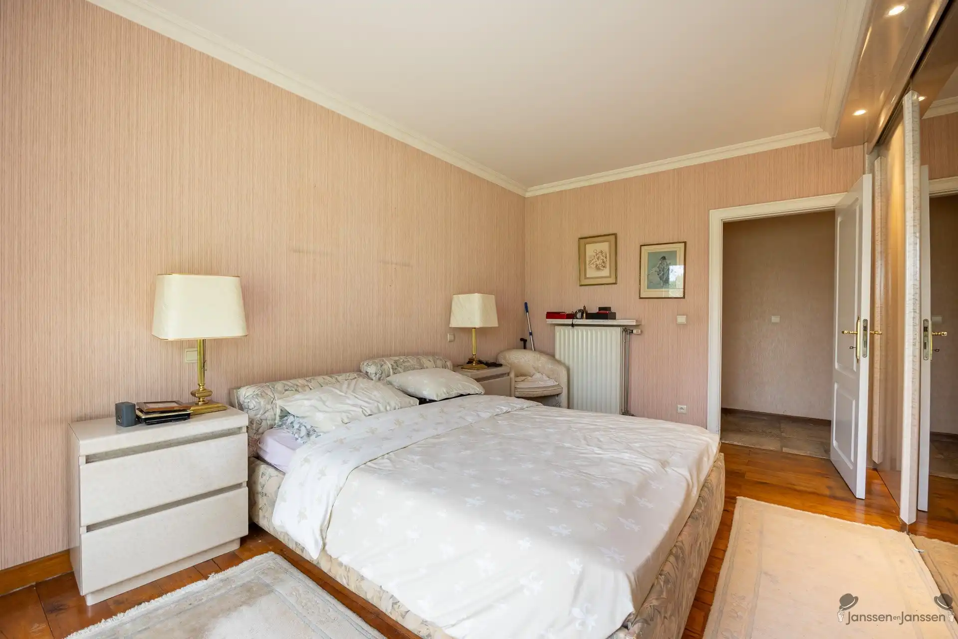 Karaktervolle woning met prachtig zicht op eigen natuurdomein foto 15