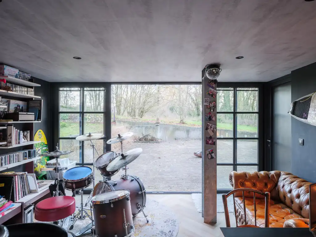 Scheldewindeke – Ruime woning met loftkarakter in een groen, glooiend landschap op slechts 20 minuten van Gent foto 19