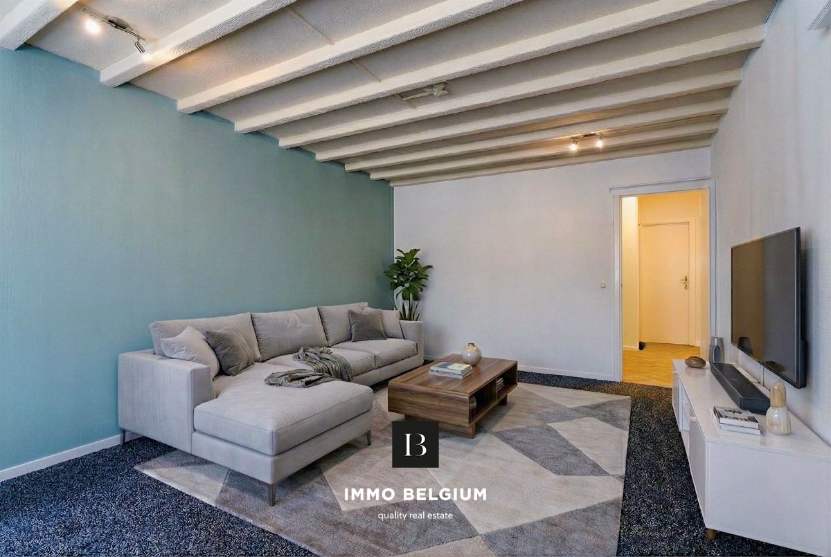 Op te knappen appartement met 2 slaapkamers nabij het centrum foto 2