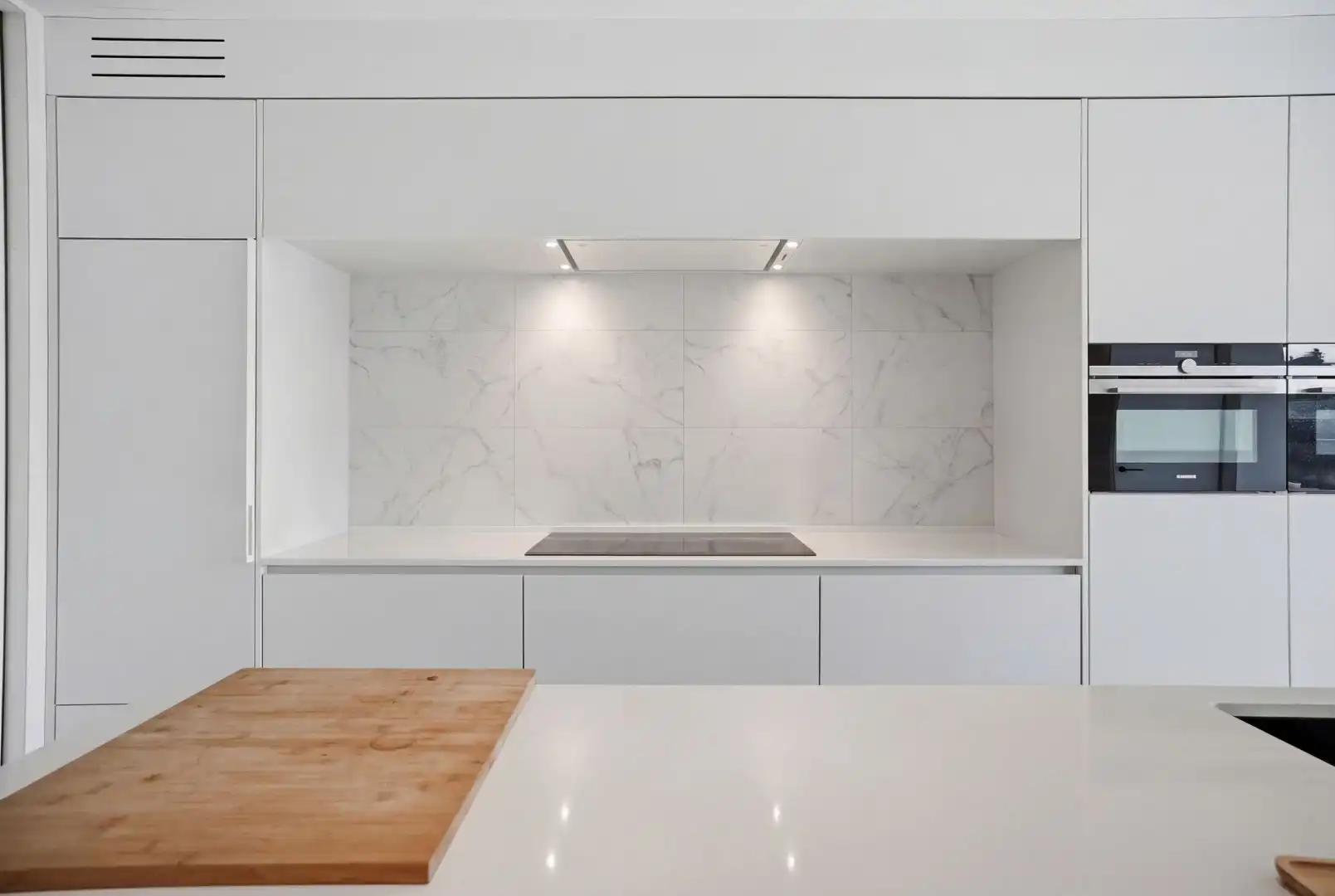 Alleenstaande woning (BJ2016) op 663m² met inpandige garage, 4 slks en 2 badkamers te Kuurne. foto 9