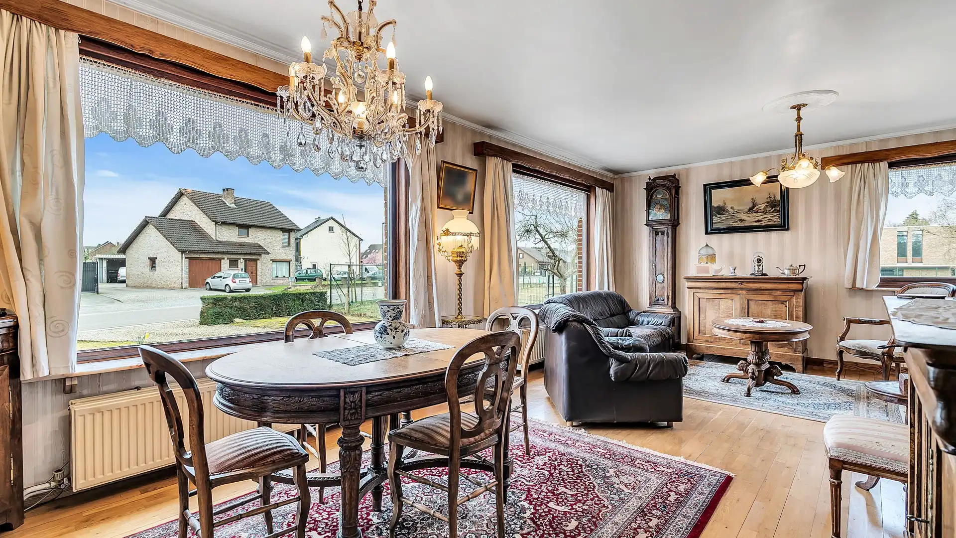 Rustig gelegen te renoveren woning met 4 slaapkamers op een perceel van 13a 07ca foto 6