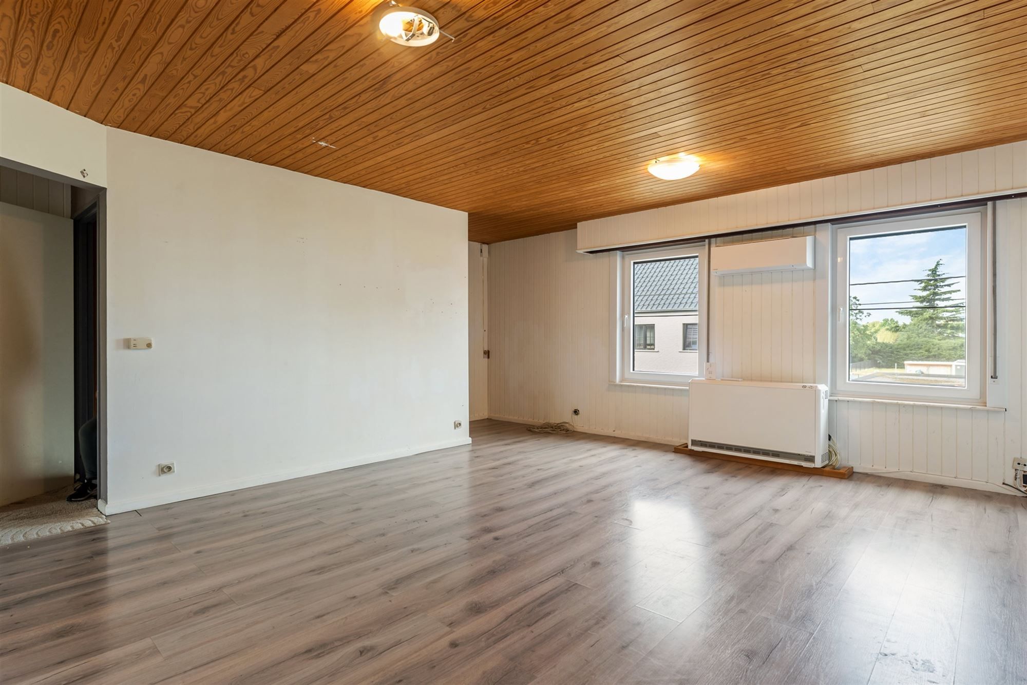 GOED GELEGEN OPBRENGSTEIGENDOM MET 2 APPARTEMENTEN foto 27