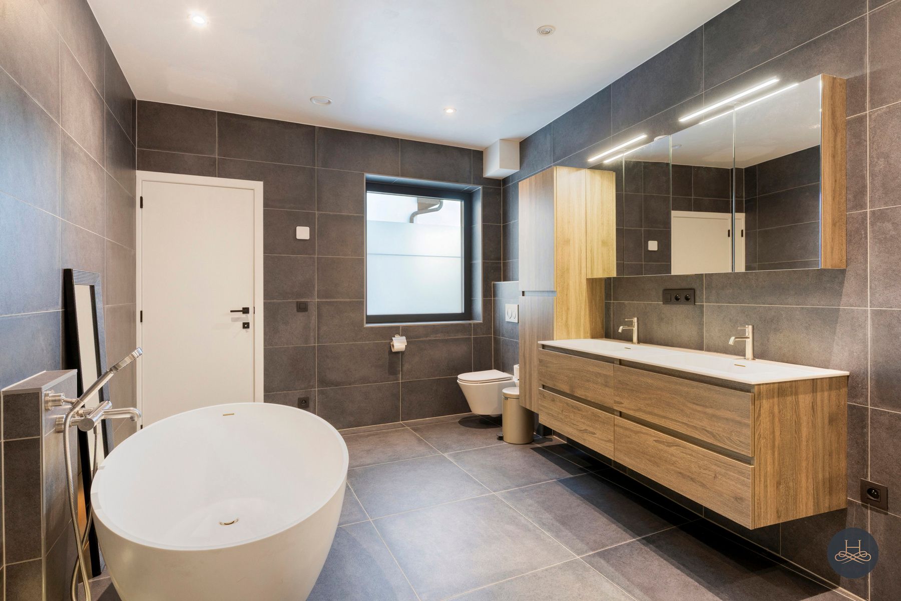 Knappe totaalrenovatie in centrum Haacht foto 16