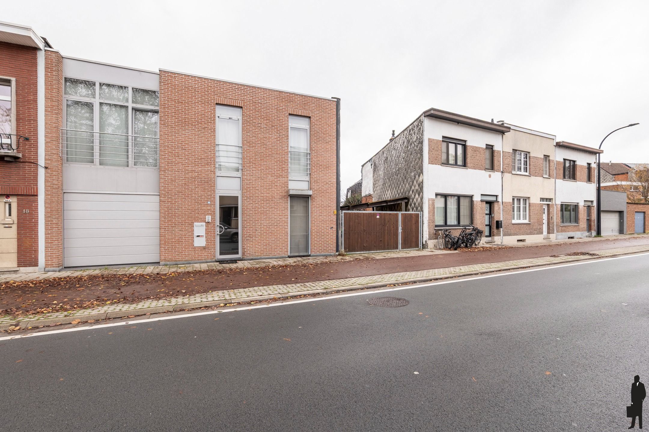 Welgelegen ruim GLVL app met 2 slpks, 2 badks, garage & tuin foto 23