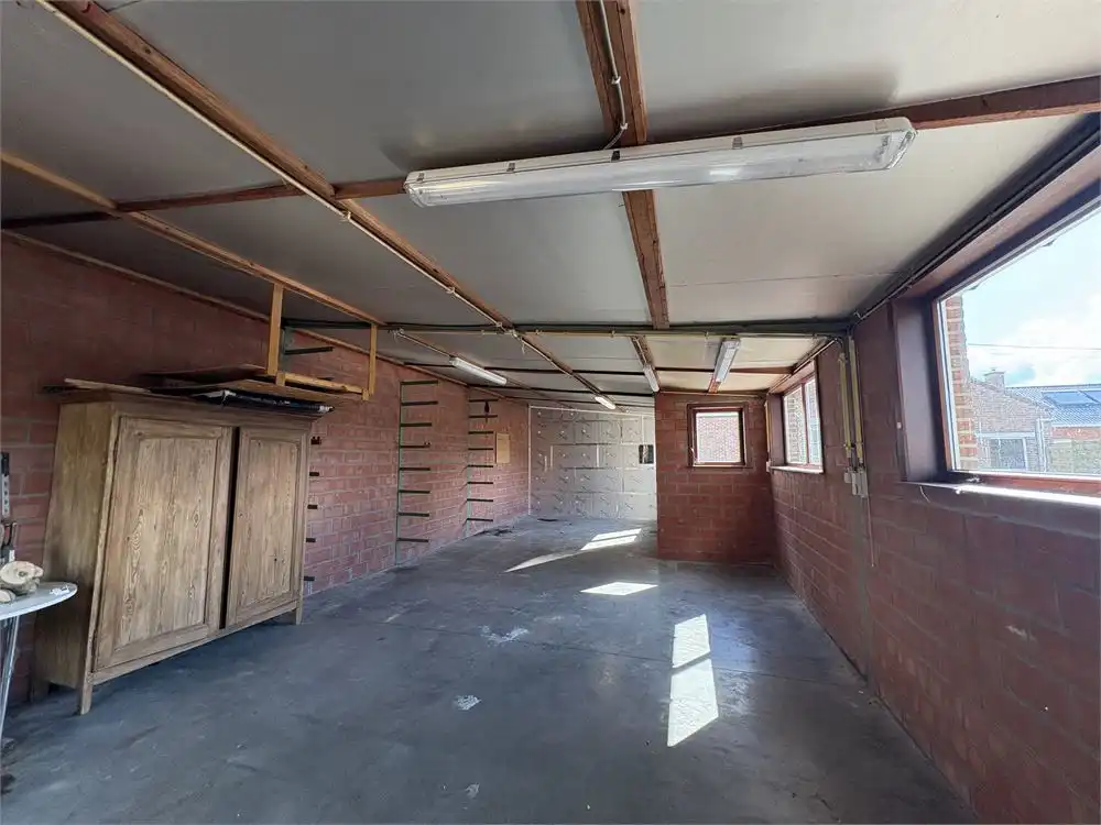 Lichtrijke gezinswoning met 4 slaapkamers + garage foto 23