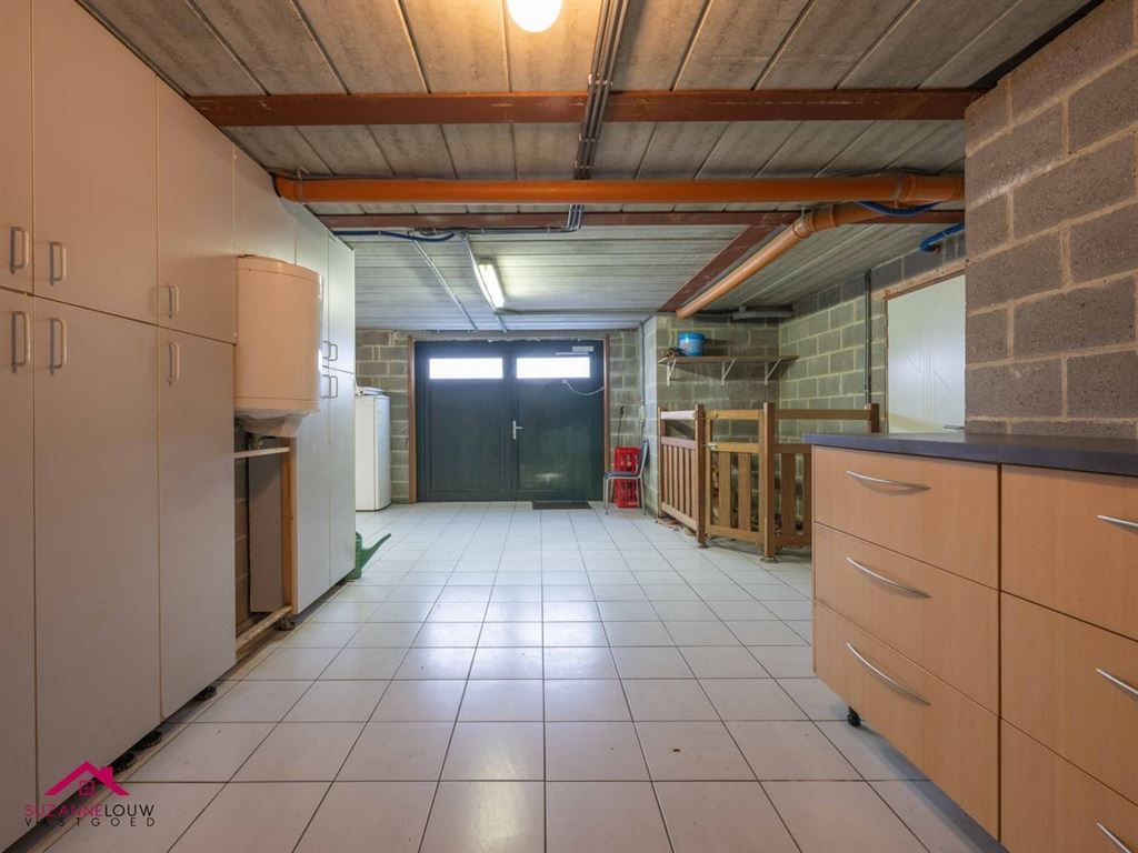 Verrassend ruime en gezellige, instapklare vrijstaande woning met paardenstal foto 40