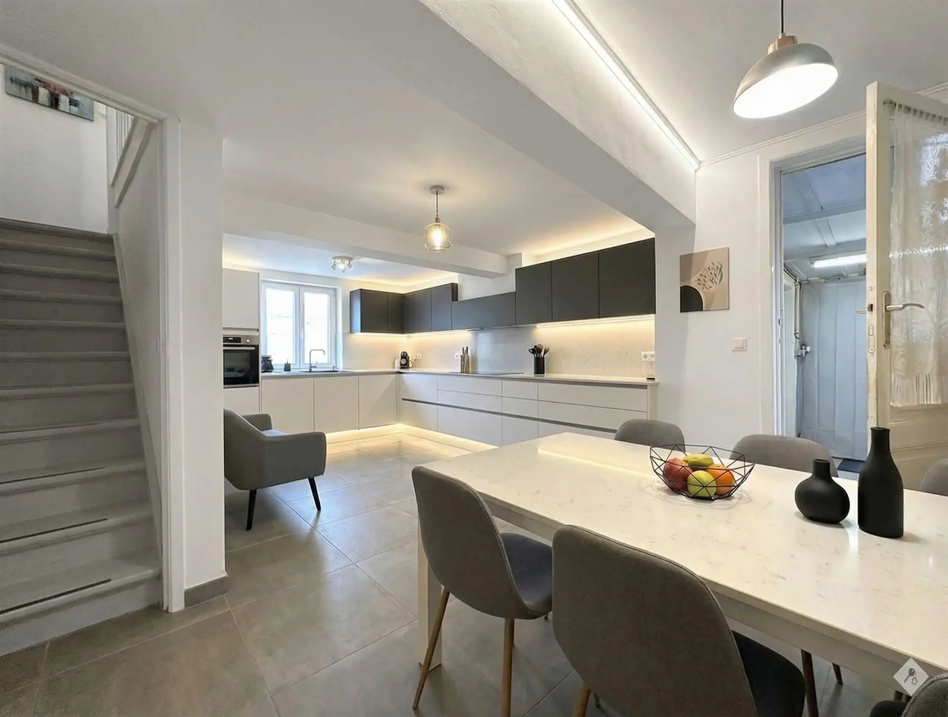 Te Renoveren Woning te Koop in Lebbeke foto 8