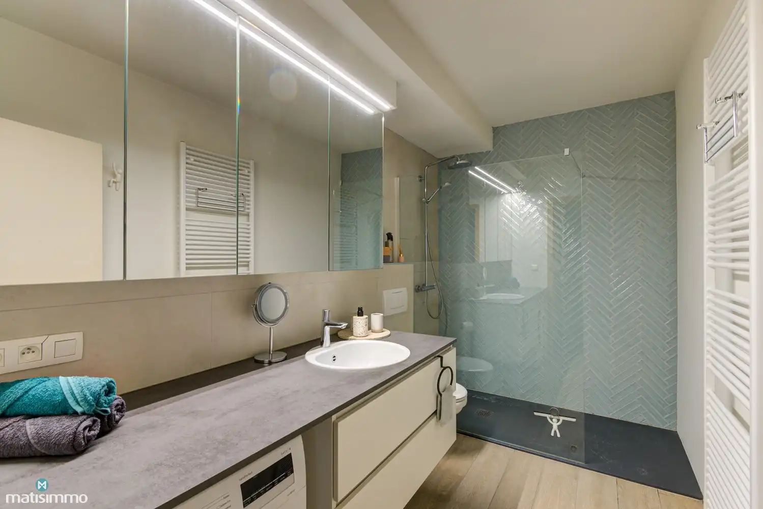 RUIM INSTAPKLAAR GELIJKVLOERS APPARTEMENT MET TWEE SLAAPKAMERS EN TUIN TE ZUTENDAAL foto 18