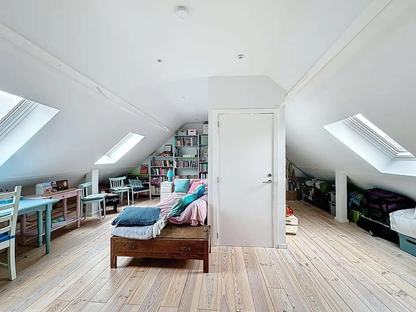 Instapklare gezinswoning met zonnige tuin in Tienen foto 27