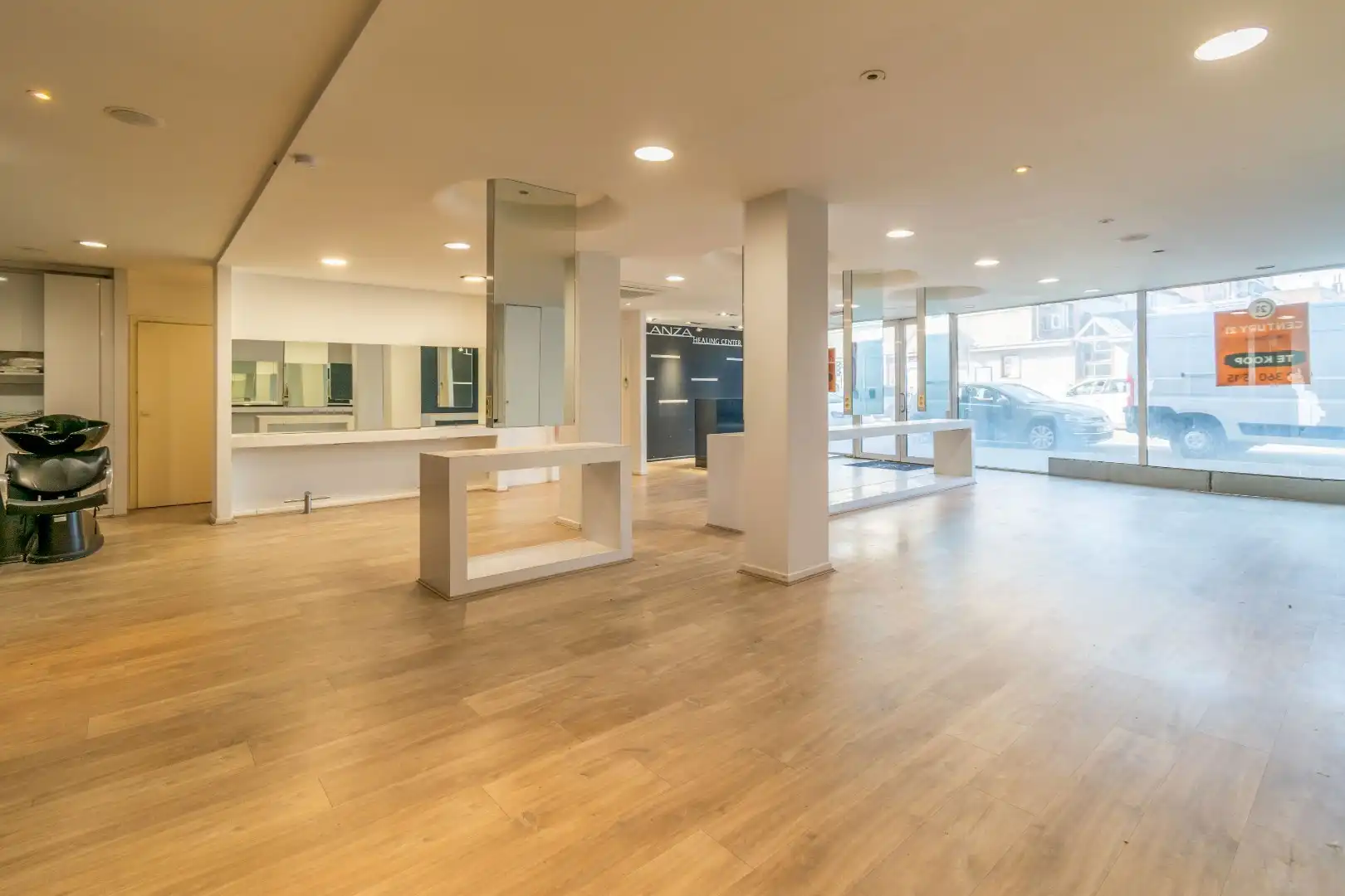 ZEER RUIM DUPLEX KANTOOR-EN/OF COMM. RUIMTE (261m²) ! foto 8