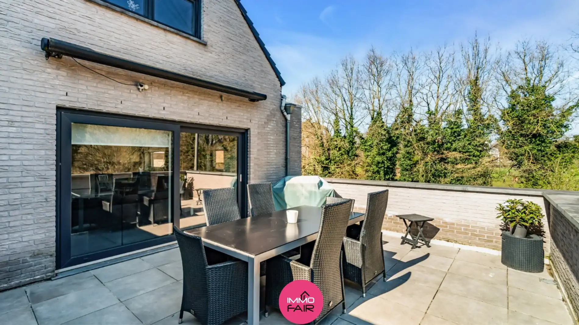 Instapklaar duplex appartement op slechts 5 minuutjes van Maastricht foto 14