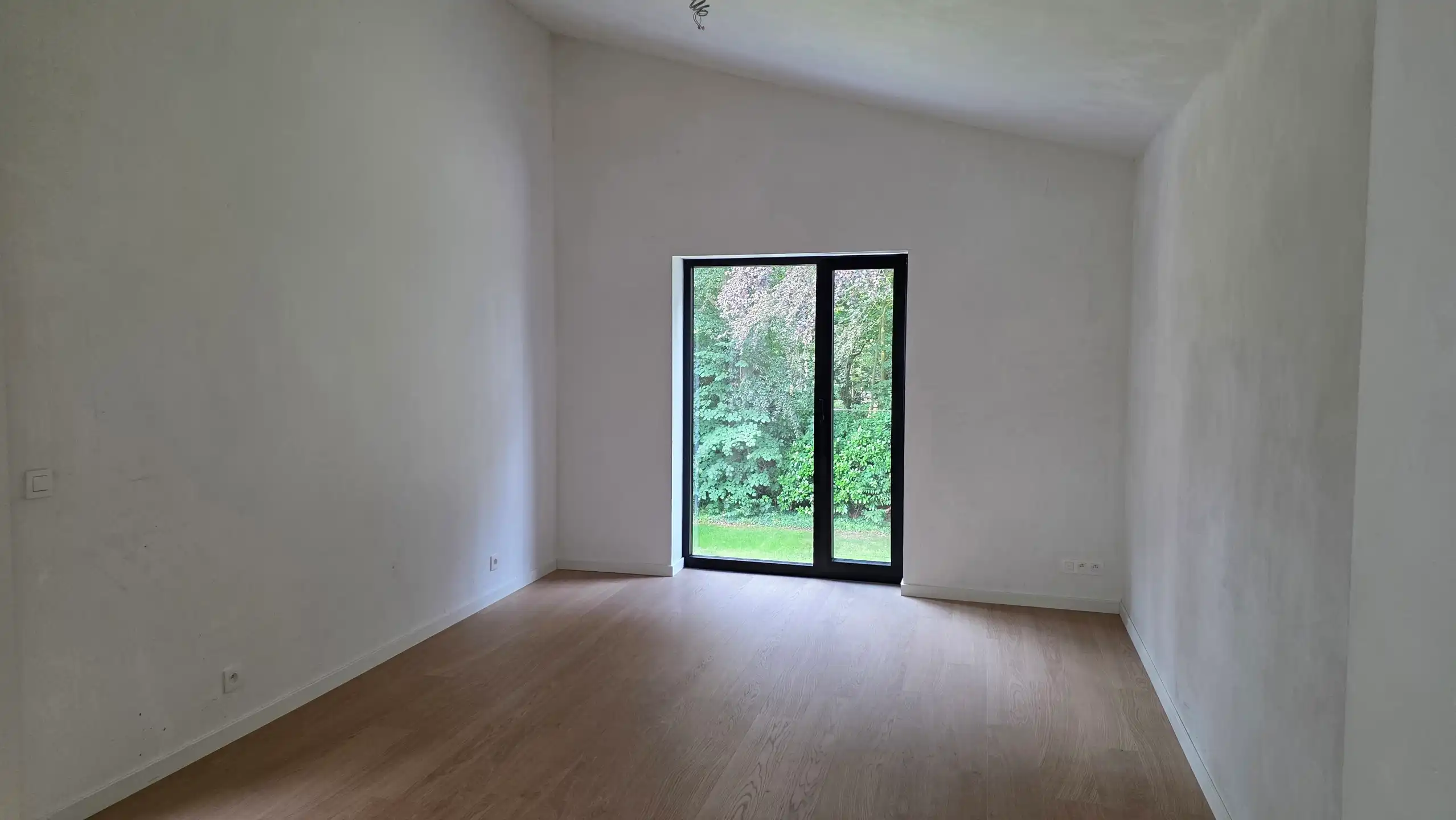 Een vrijstaande nieuwbouwwoning op ca. 538 m² grond foto 9