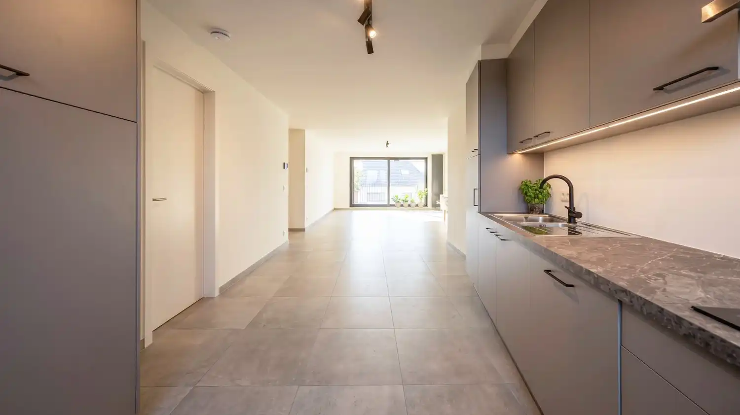 luxe BEN-appartement met 3 slaapkamers hartje DIEPENBEEK foto 3
