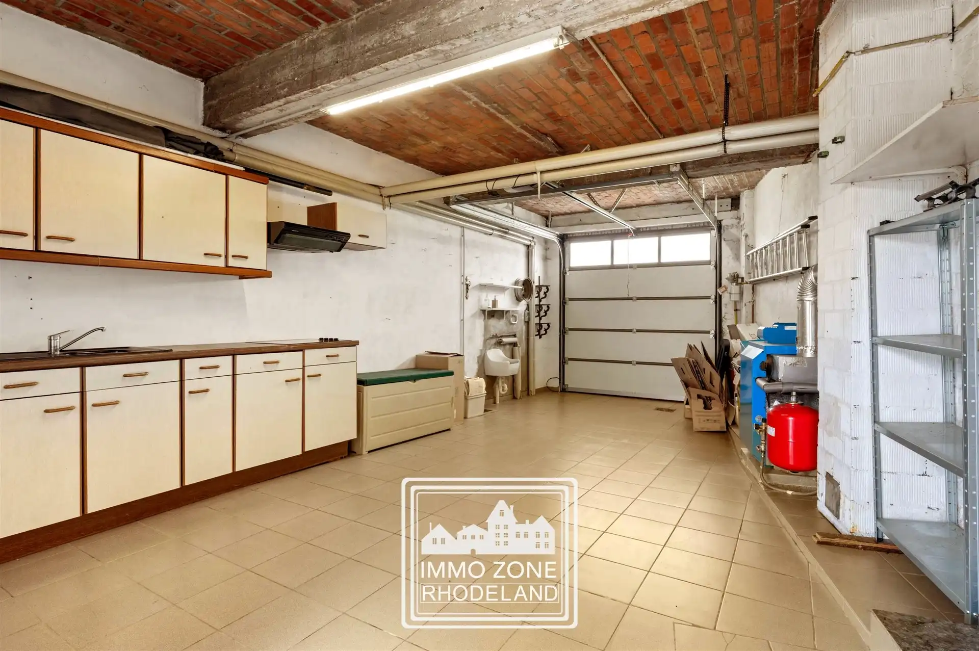 Toffe gezinswoning met 3 slpks, garage en tuin foto 30