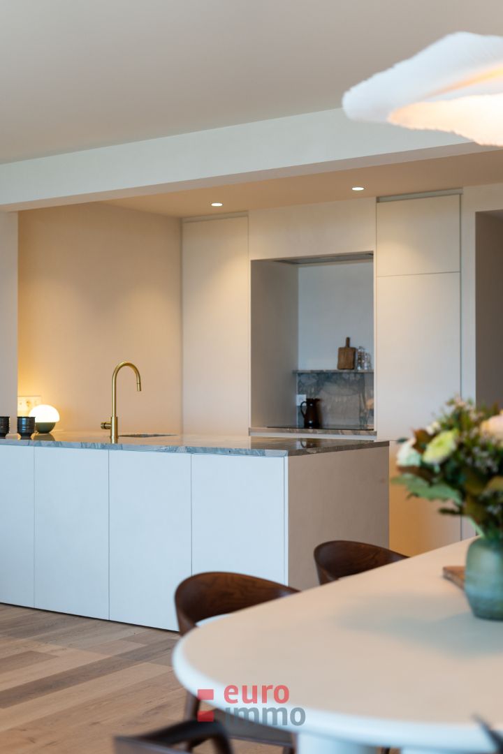 Topvastgoed op de Nieuwpoortse Zeedijk! foto 14