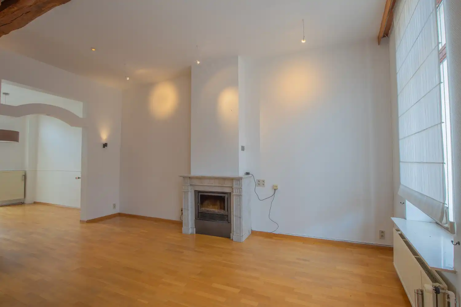 Voormalige tandartspraktijk met ruim duplexappartement, parking en zonnig dakterras in het centrum van Aarschot foto 16