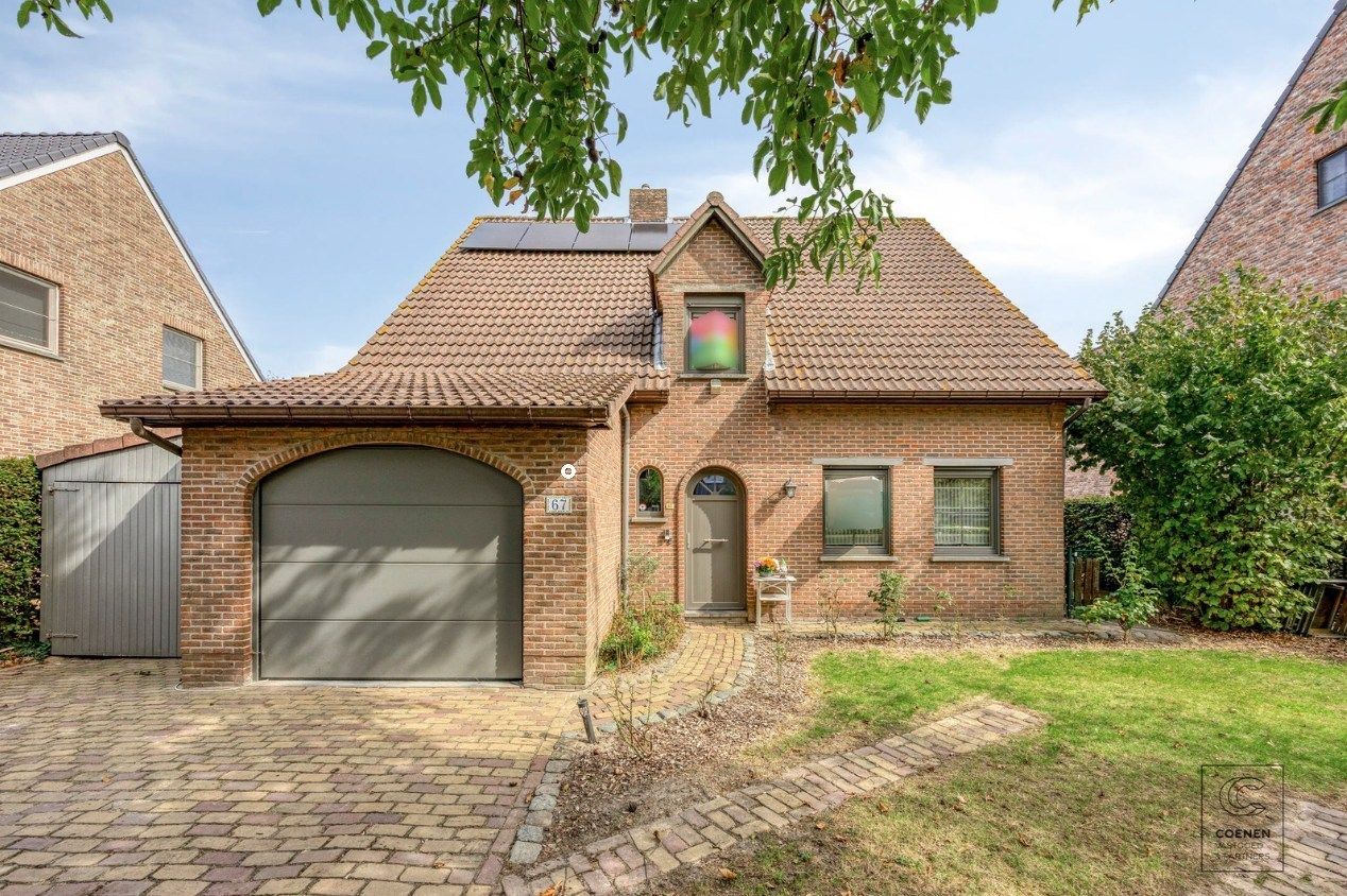 Ruime woning met 4 slaapkamers op een rustige ligging te Hoogstraten! foto 3