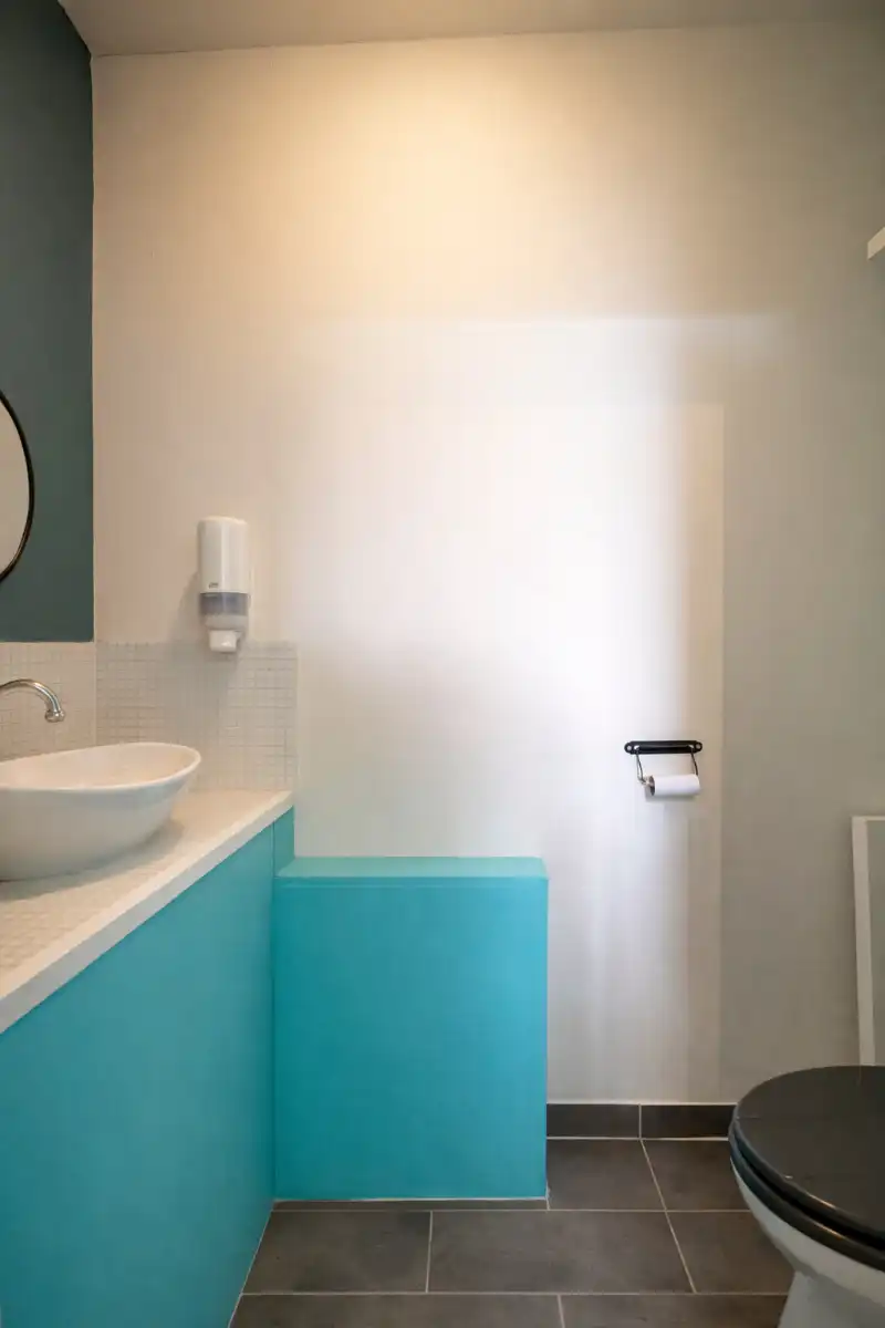 Commerciële pand op zichtbare locatie! foto 4