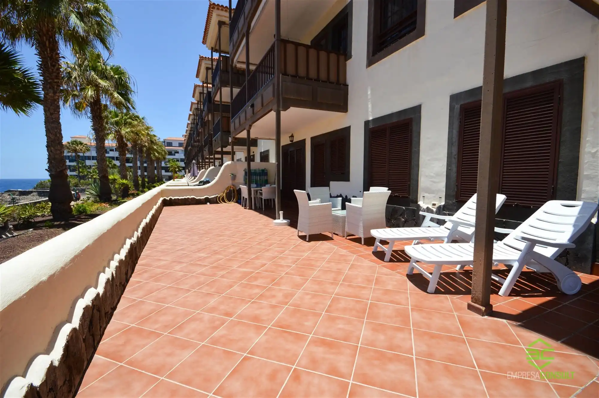 Ruim gelijkvloers appartement met terras, 3 slpk en 2 bdkmrs in Tenerife foto 16