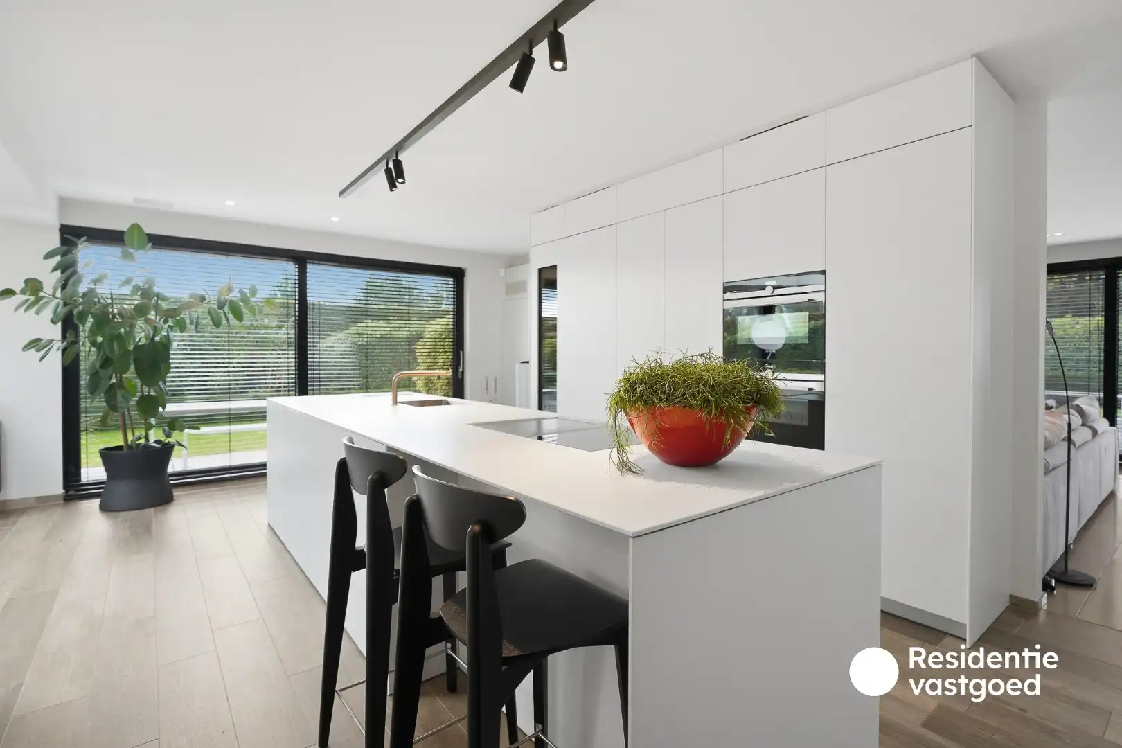 Exclusieve villa met zwembad en wellness! foto 7
