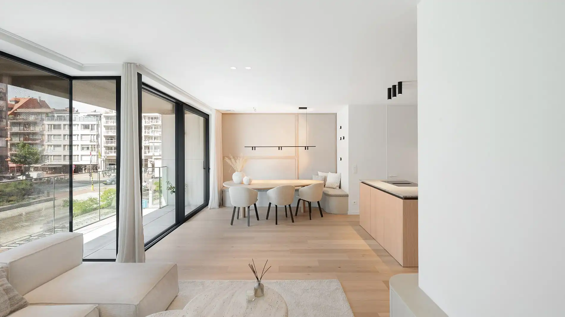 Nieuw appartement gelegen aan de zuidkant van het vernieuwde Burg. Fr. Desmidtplein. Gevelbreedte van ca. 8 meter. foto 5