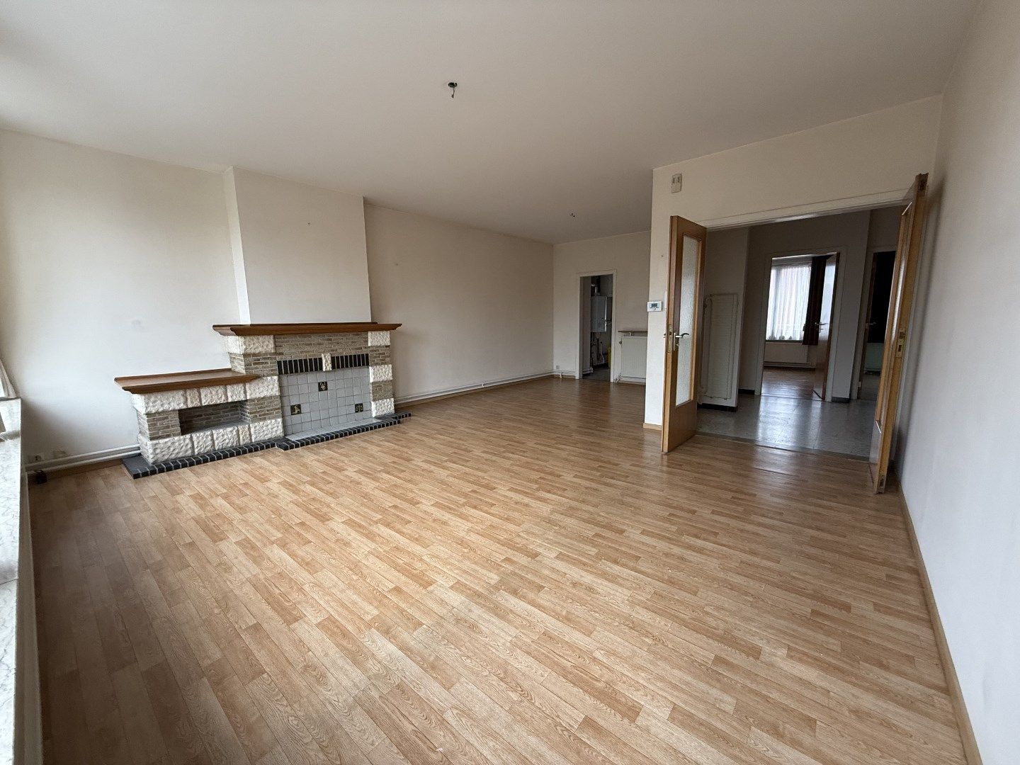 Ruim appartement te huur met 2 slaapkamers op een TOPlocatie te Lier! foto {{pictureIndex}}