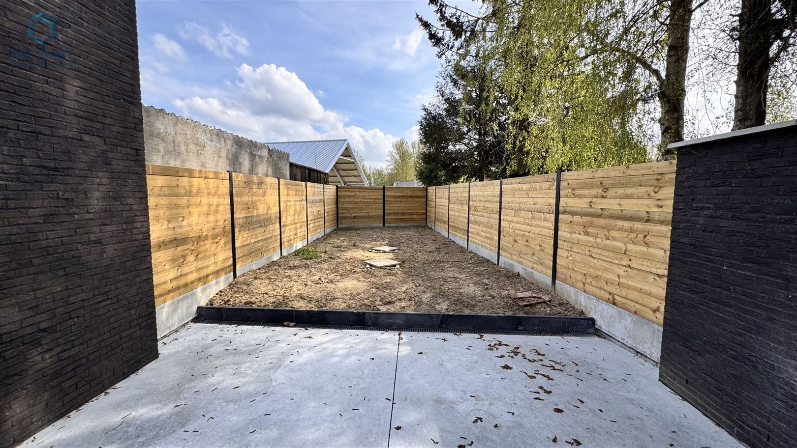GERENOVEERDE WONING MET 3 SLP EN TUINTJE TE ZANDBERGEN foto 8