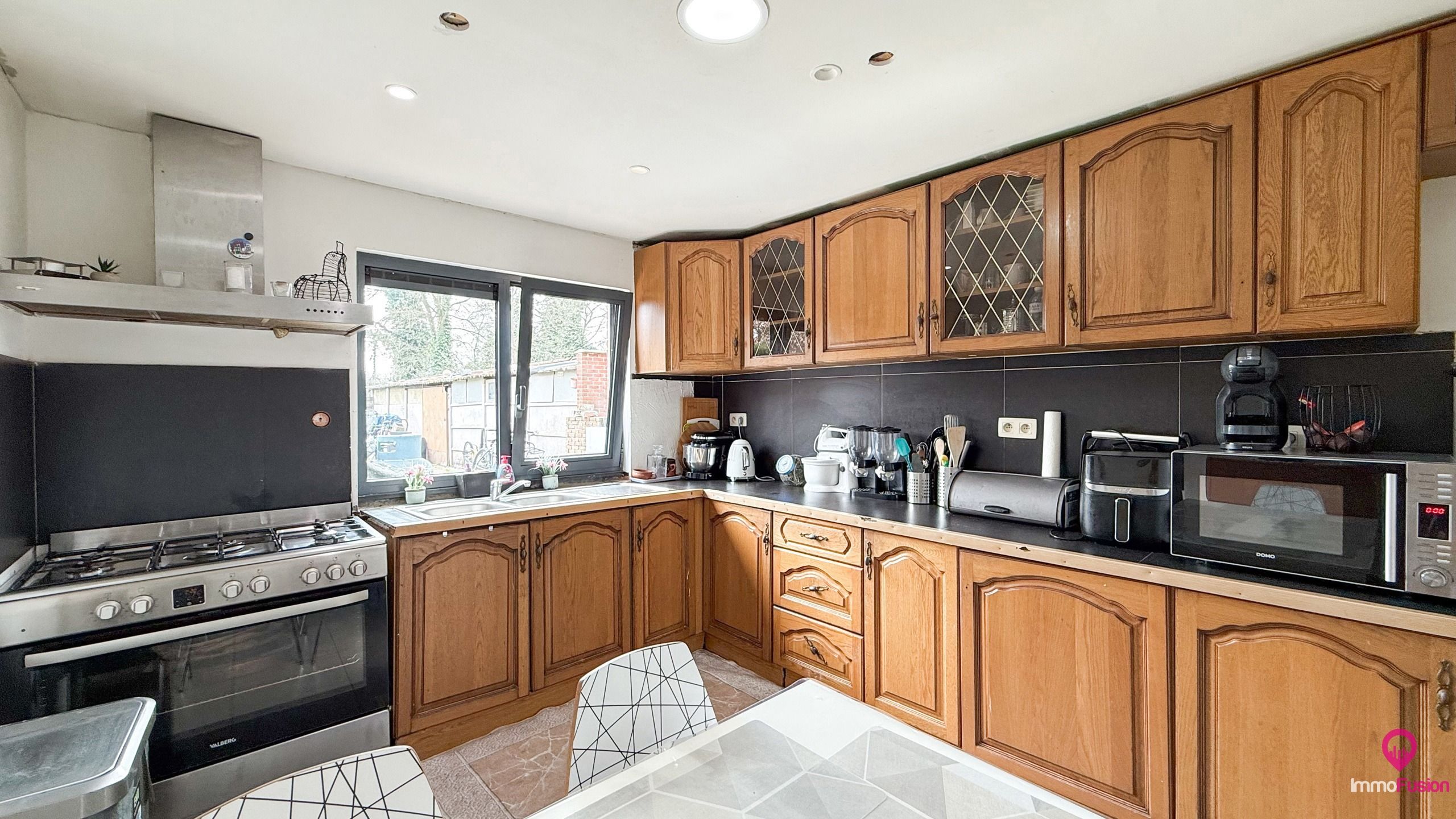 Ruime gezinswoning met 3 slpks, grote tuin en goede EPC! foto 9