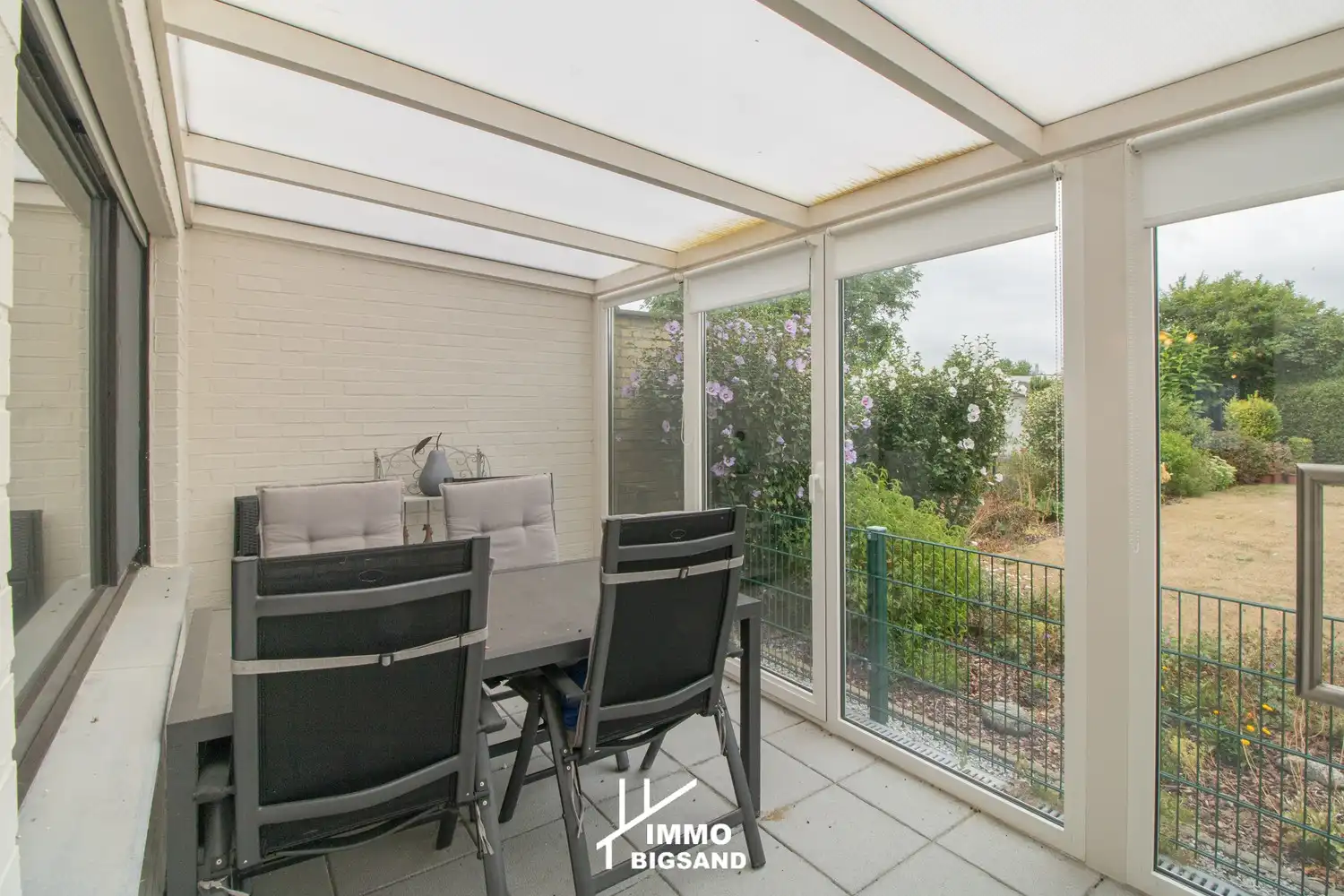 Ruime woning met 3 slaapkamers, garage en tuin te koop in Menen foto 8