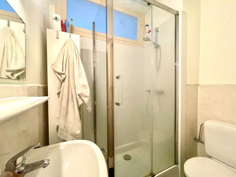 INSTAPKLAAR TWEESLAAPKAMER APPARTEMENT TE HUUR IN HARTJE GENT foto 5