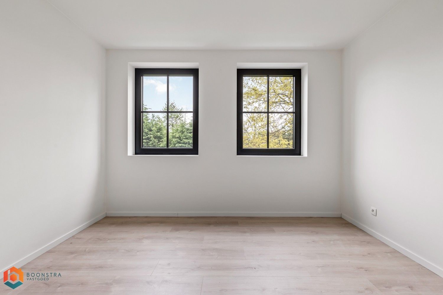 Energiezuinige nieuwbouwwoning met 4 slpkrs en tuin foto 12