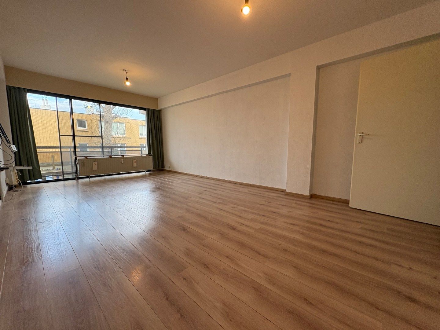 Ruim appartement met 3 slaapkamers te huur – centrum Koksijde foto 4