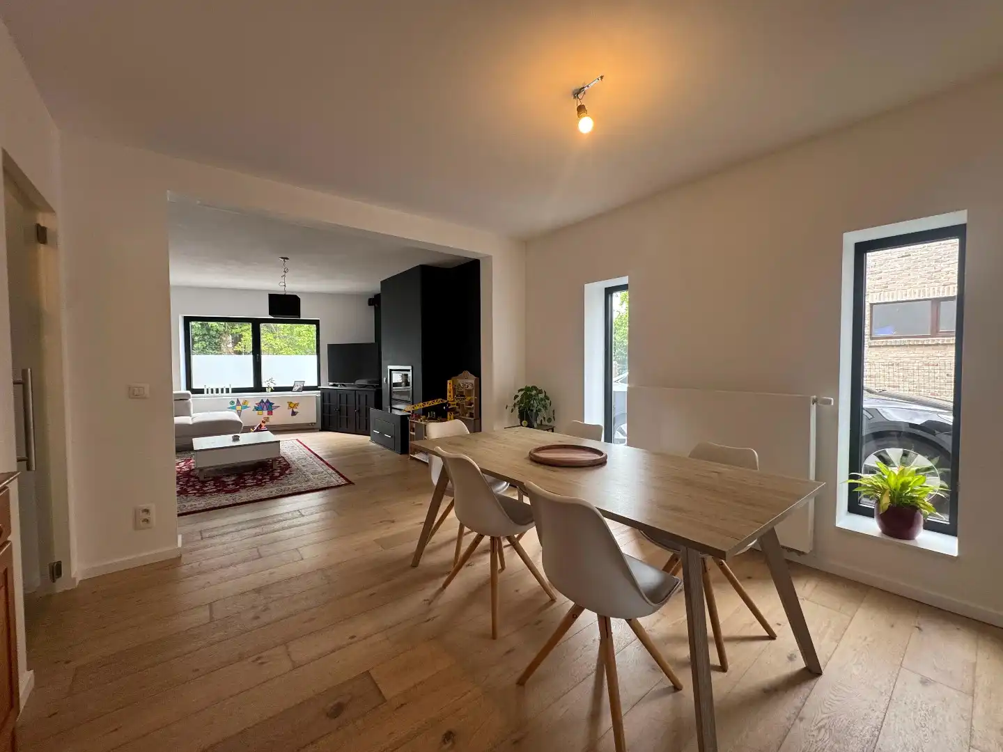 TE HUUR - Gerenoveerde halfopen bebouwing  foto 6