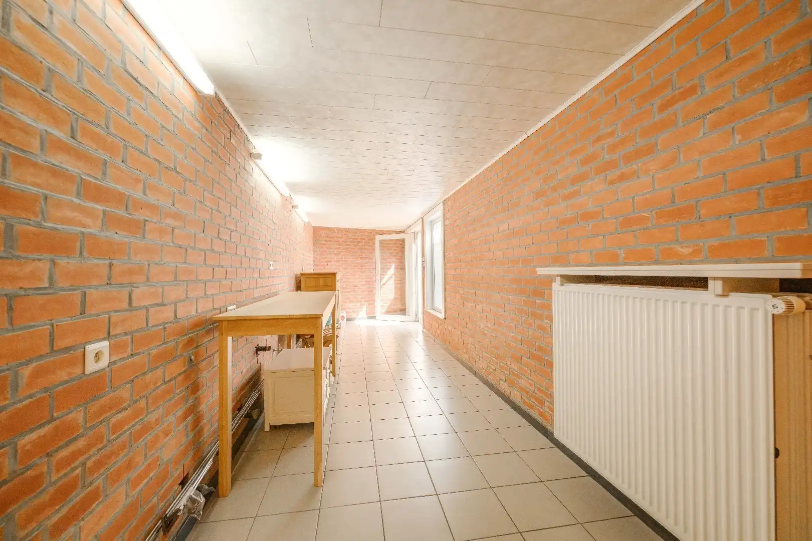 VERRASSEND RUIME WOONST (HANDELSHUIS) MET TUIN & GARAGE | TOEGANG ACHTEROM foto 8