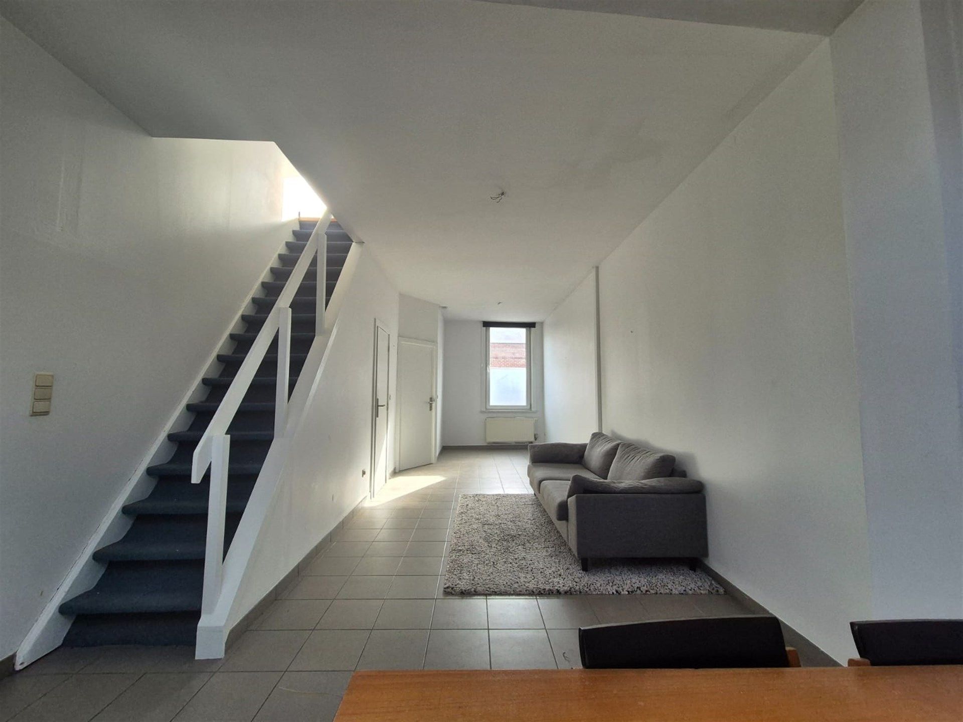 Zeer gunstig gelegen starterswoning met 2 slaapkamers en tuin. foto 8