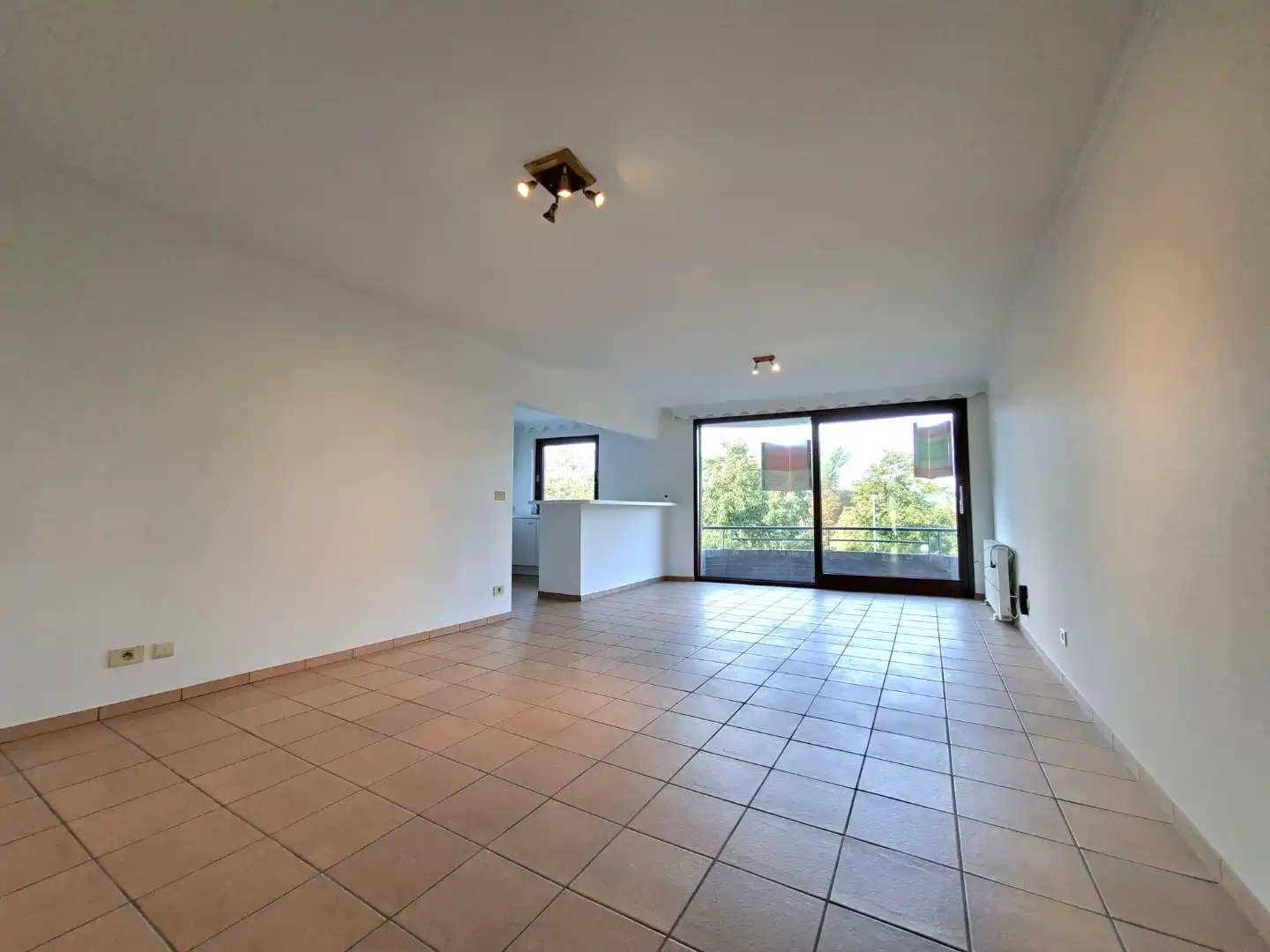 Zeer gunstig gelegen appartement foto 2