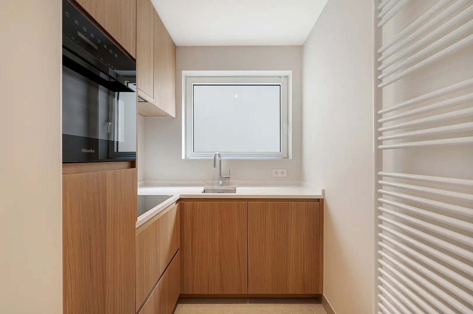 Instapklare handelsruimte op een toplocatie aan de Zeedijk van Knokke. foto 13