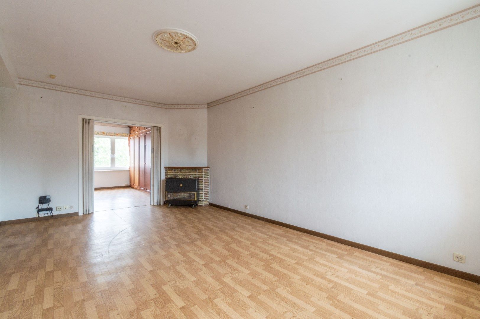 Opbrengsteigendom met 8 appartementen en 27 garages! foto 9