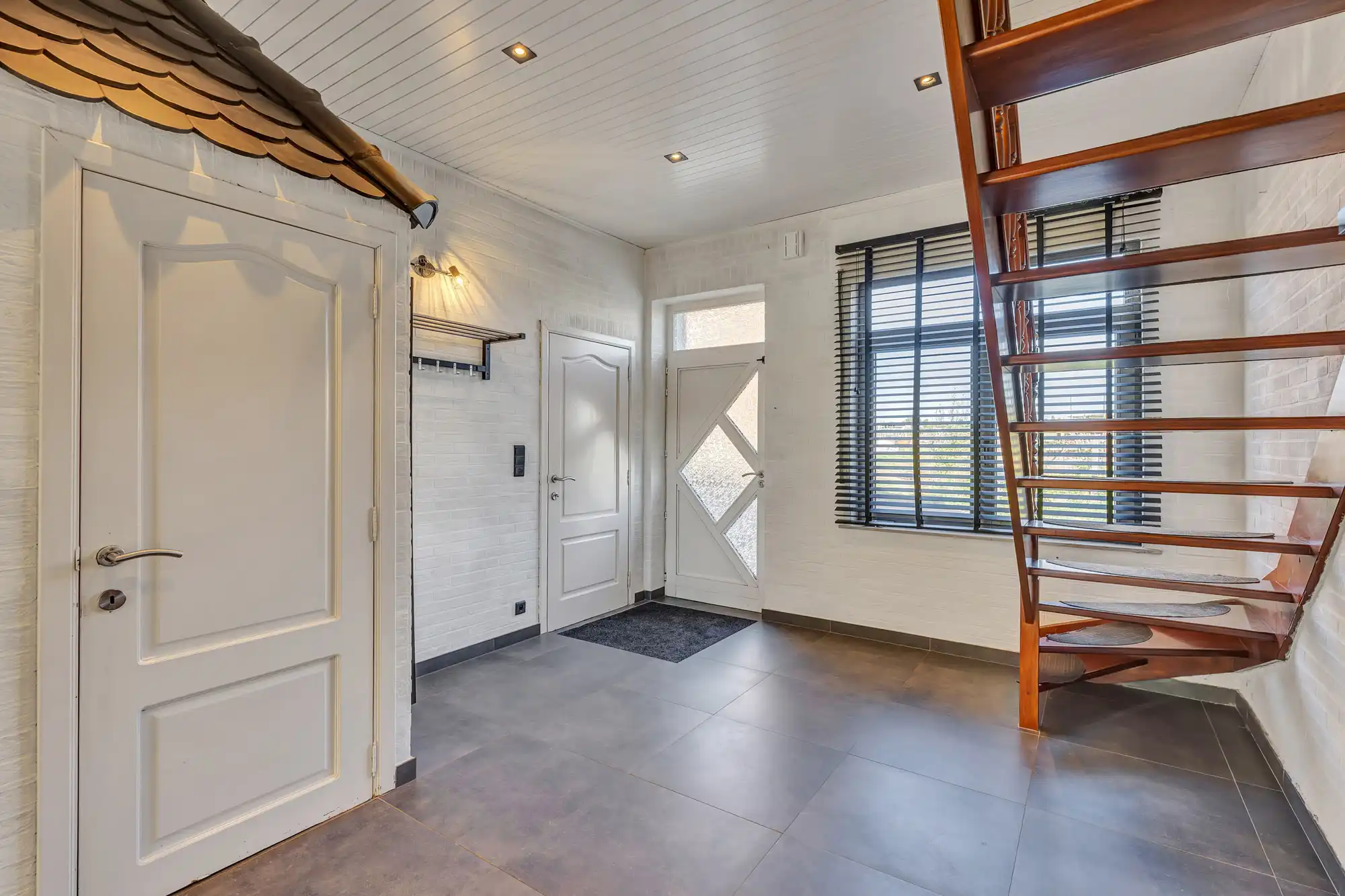 Ruime woning 4 slpks op 8a49ca te Roosdaal foto 4