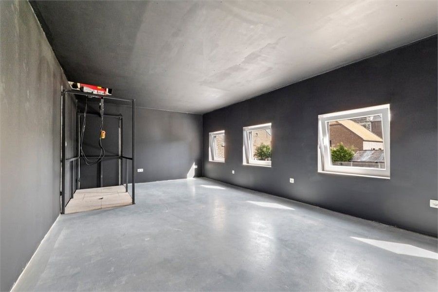 RENOVATIEPROJECT MET POTENTIEEL EN REEDS VERNIEUWDE VERDIEPING IN HARTJE KORTENAKEN foto 36