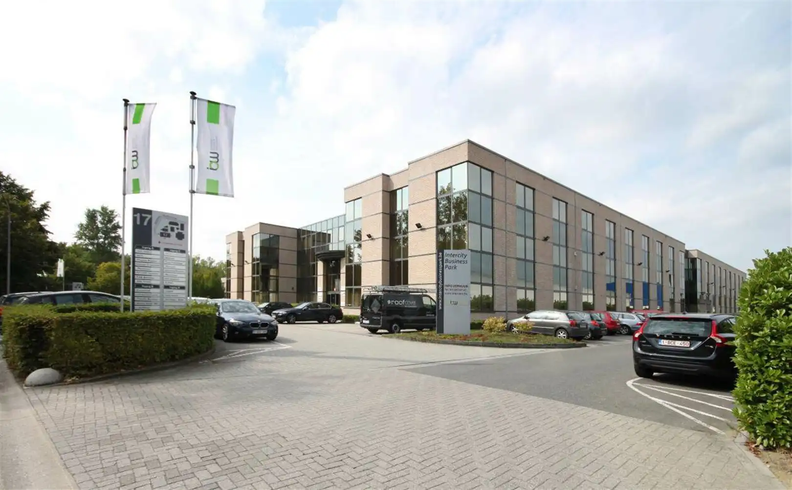 Intercity Business Park foto {{pictureIndex}}