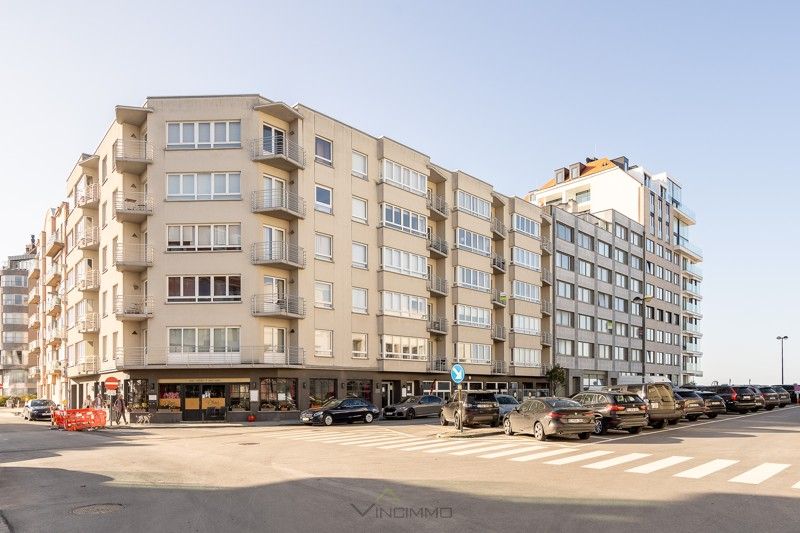 Ruim, lichtrijk 3-slaapkamer appartement met zijdelings zeezicht en zicht op het Casino van Knokke-Heist! foto 14