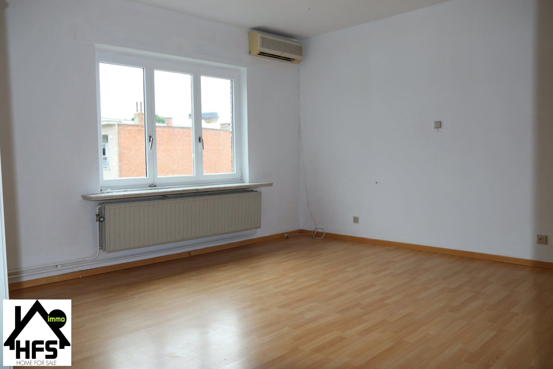 Ruime woning met praktijkruimte via aparte ingang foto 14
