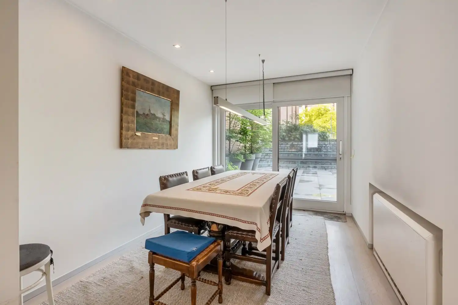 Ruim, modern en gelijkvloers appartement met 3 slaapkamers, een groot terras, 2 autostaanplaatsen en 2 kelders te centrum Leuven! foto 3