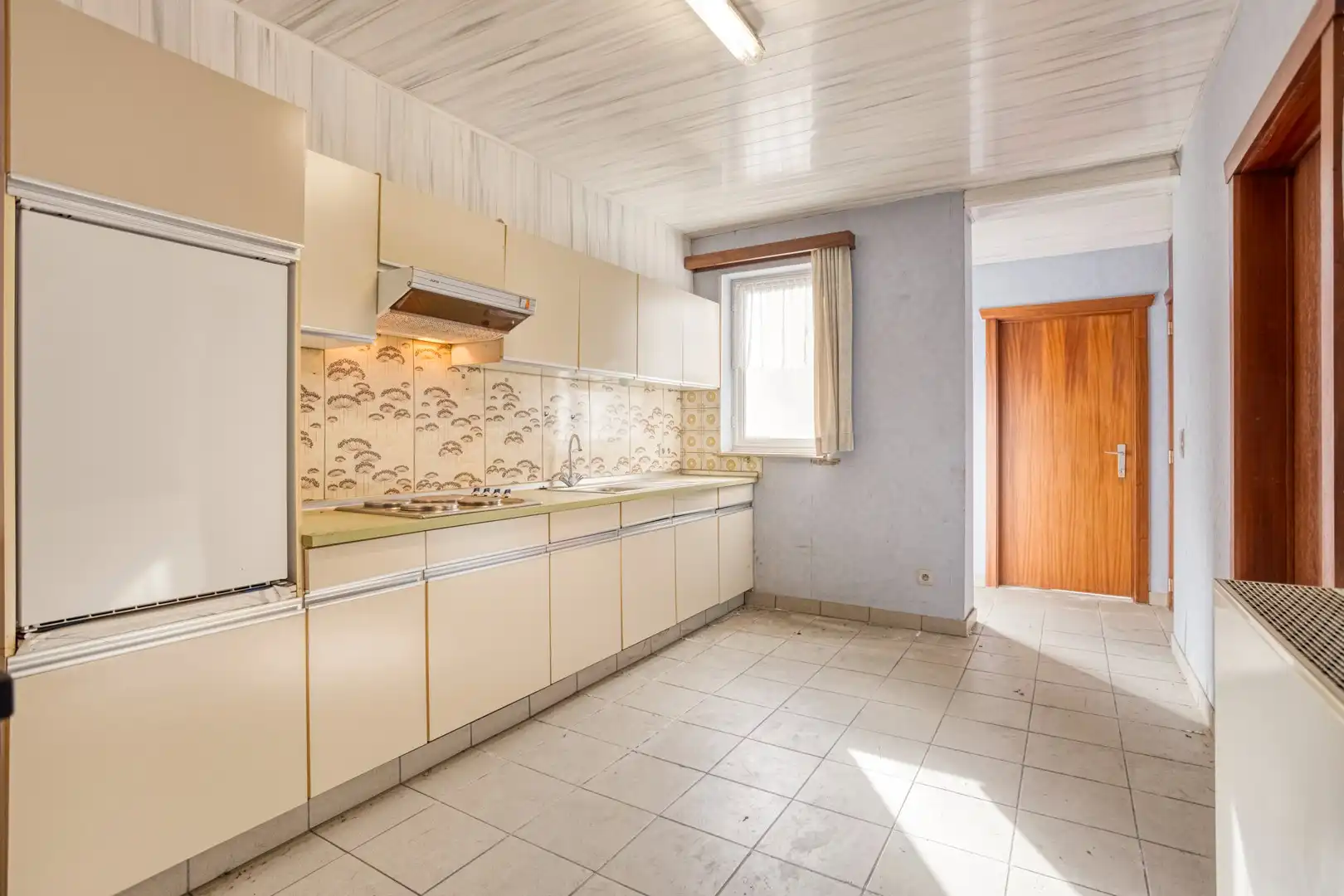 Te verbouwen opbrengsteigendom met twee vergunde appartement foto 8