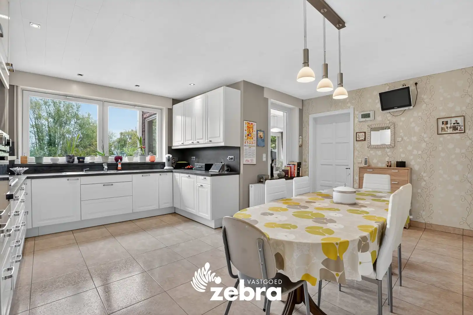 Unieke burgemeesterswoning met authentieke charme, 6 slaapkamers en grote tuin nabij IJzer te Roesbrugge! foto 19