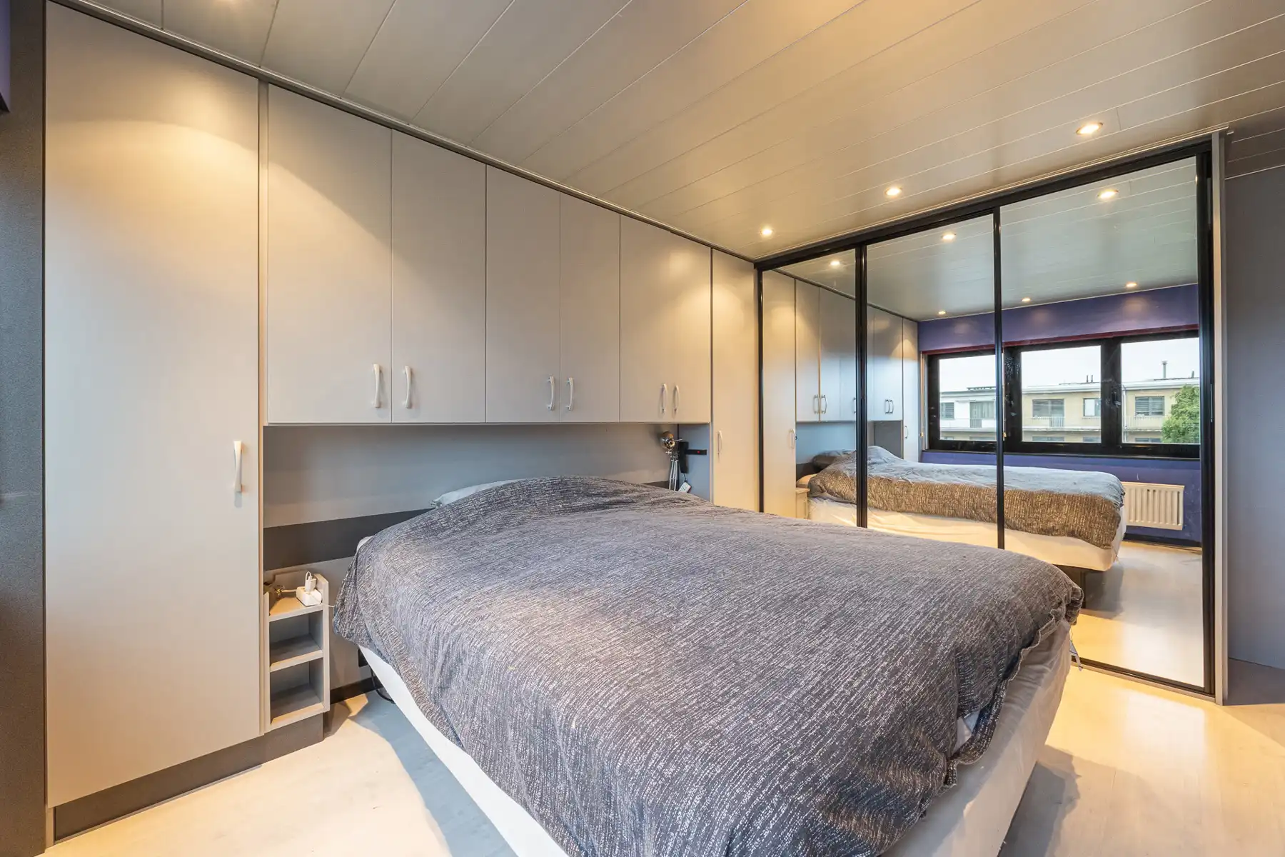 Gezellige halfopen bel-étage met garage, oprit en zonnige tuin in Hoevenen! foto 14