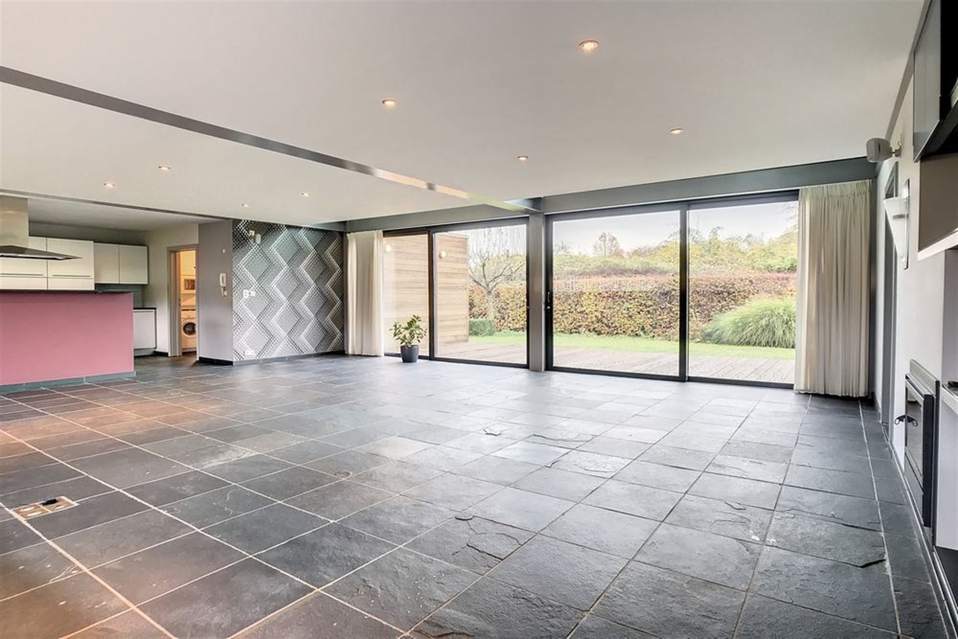 Mooie alleenstaande villa foto 10