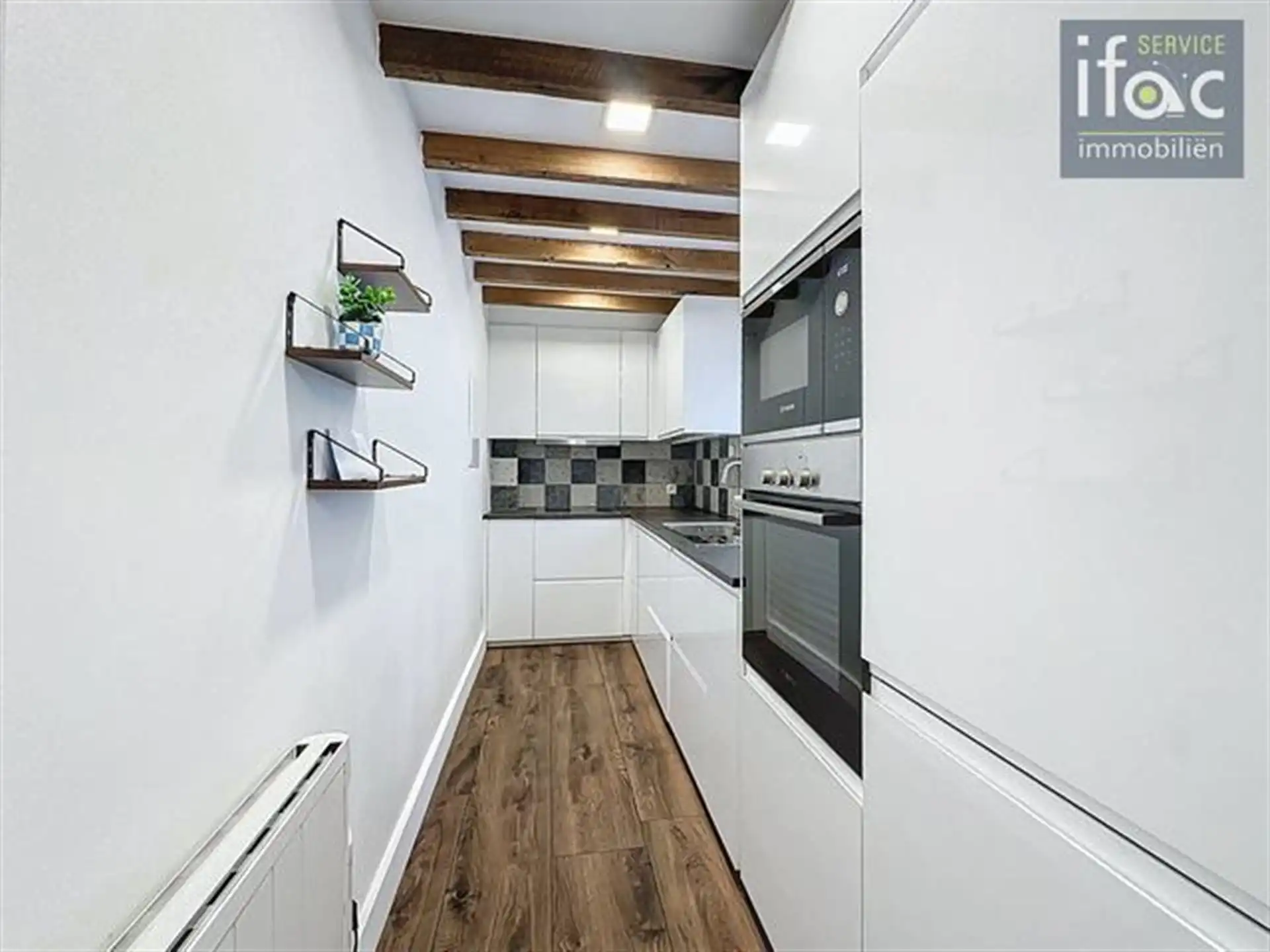 Gerenoveerde rijwoning foto 4